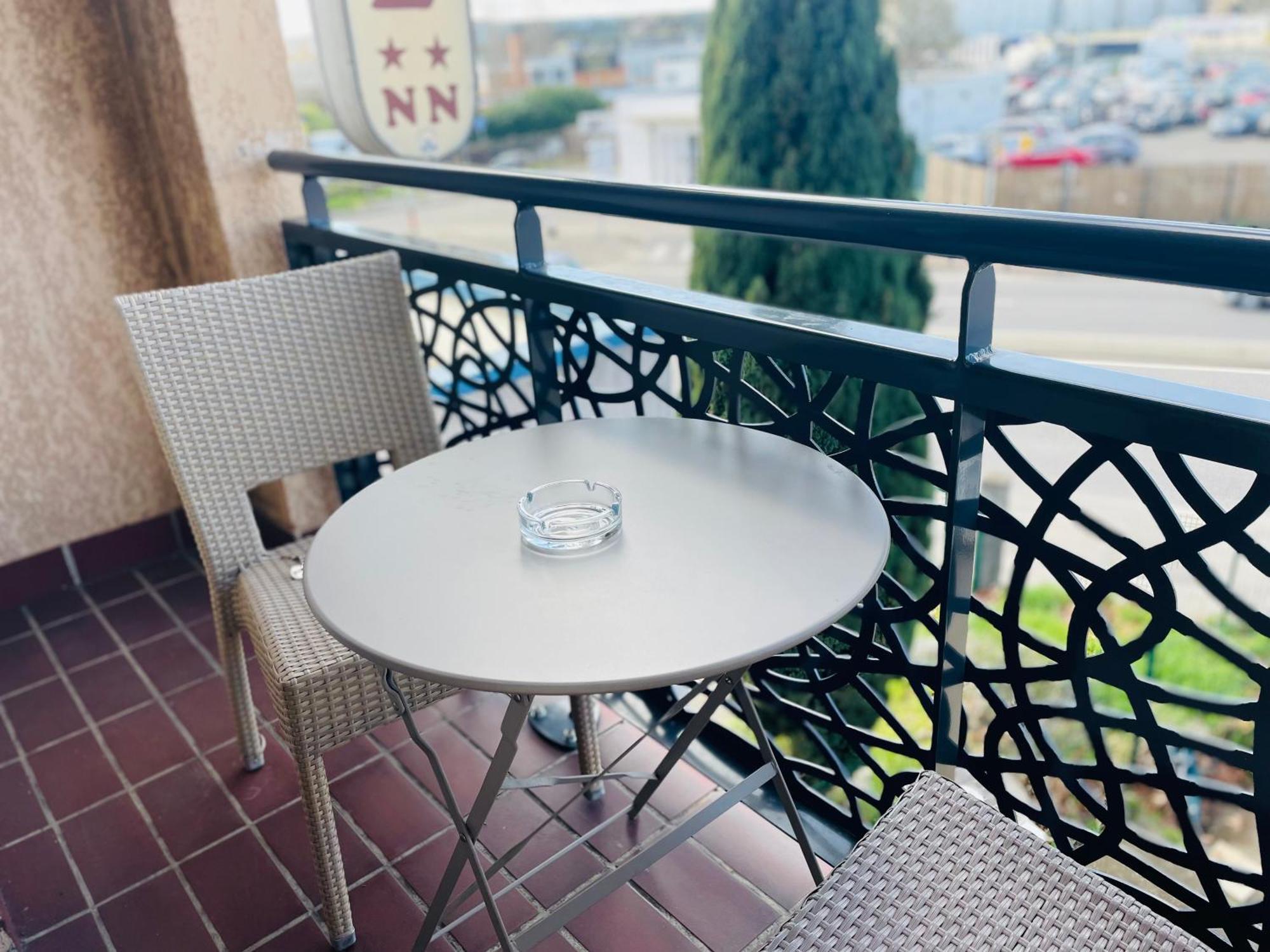 Contact Hotel Des Etats-Unis Тулуза Екстер'єр фото